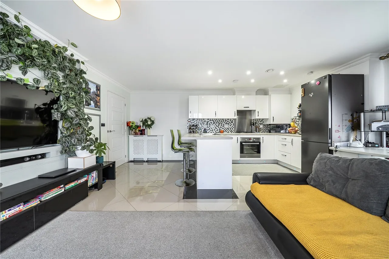 Oakes Crescent, Dartford, DA1, photo 5