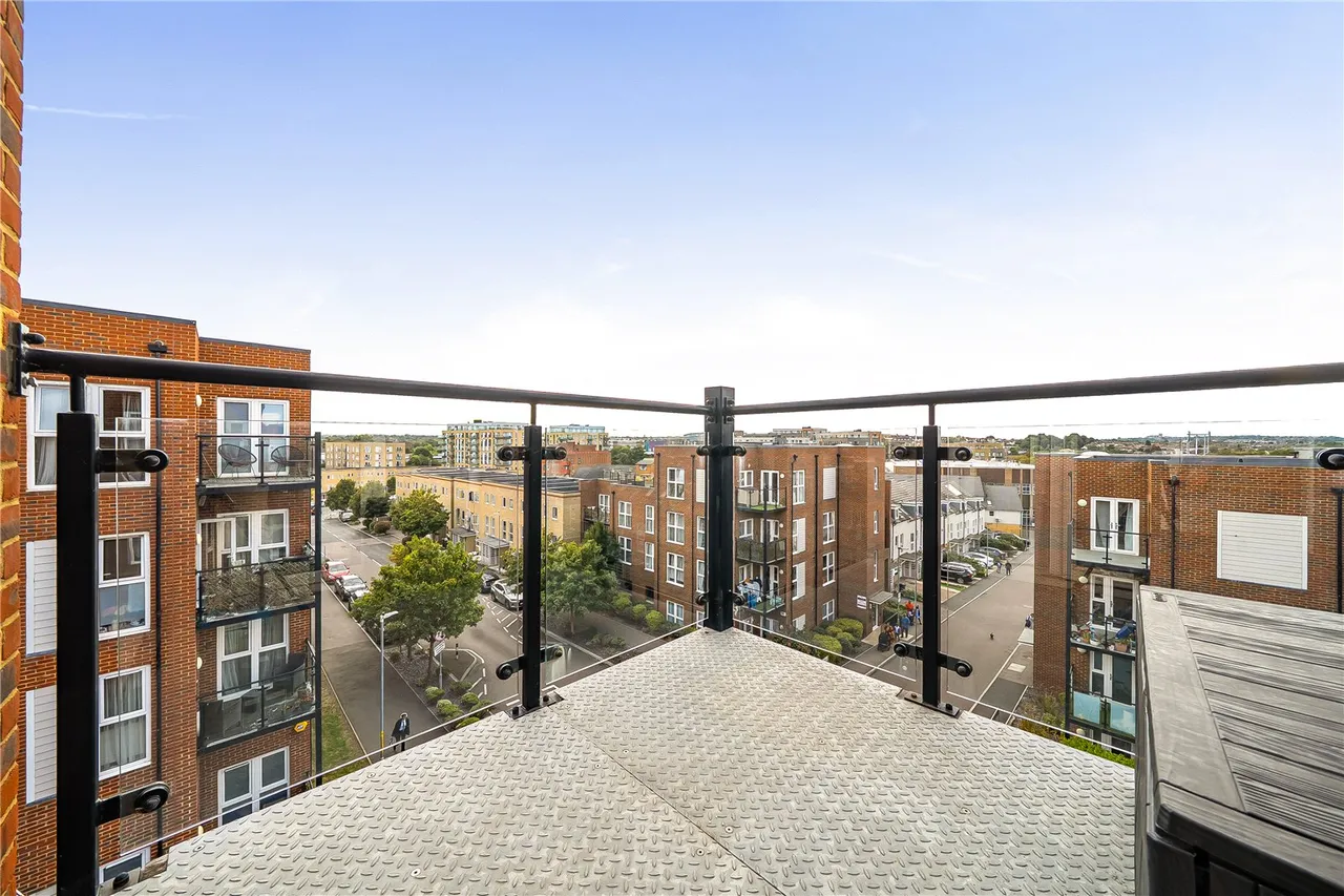 Oakes Crescent, Dartford, DA1, photo 9