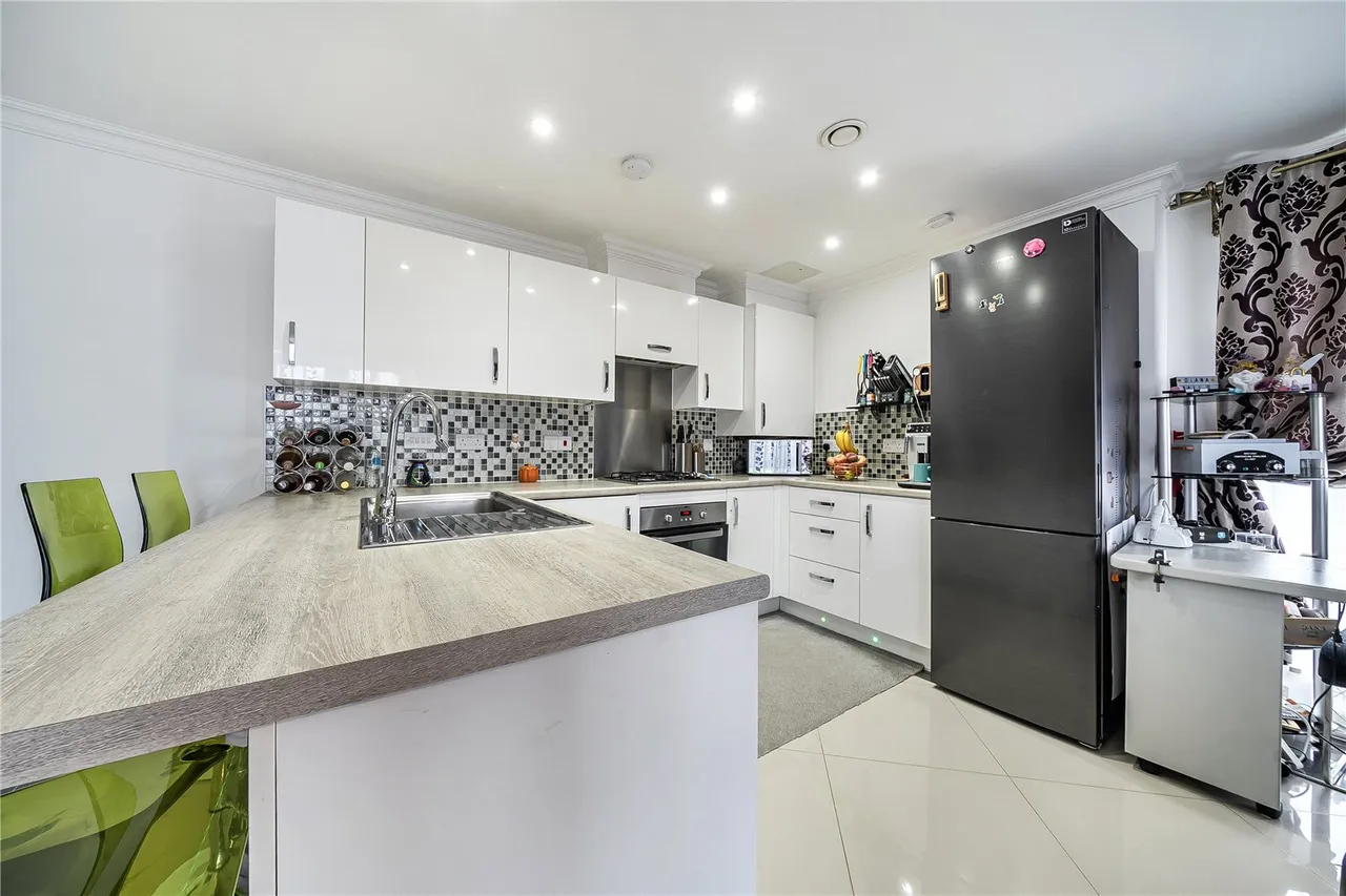 Oakes Crescent, Dartford, DA1, photo 2