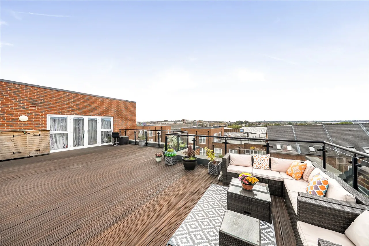 Oakes Crescent, Dartford, DA1, photo 17