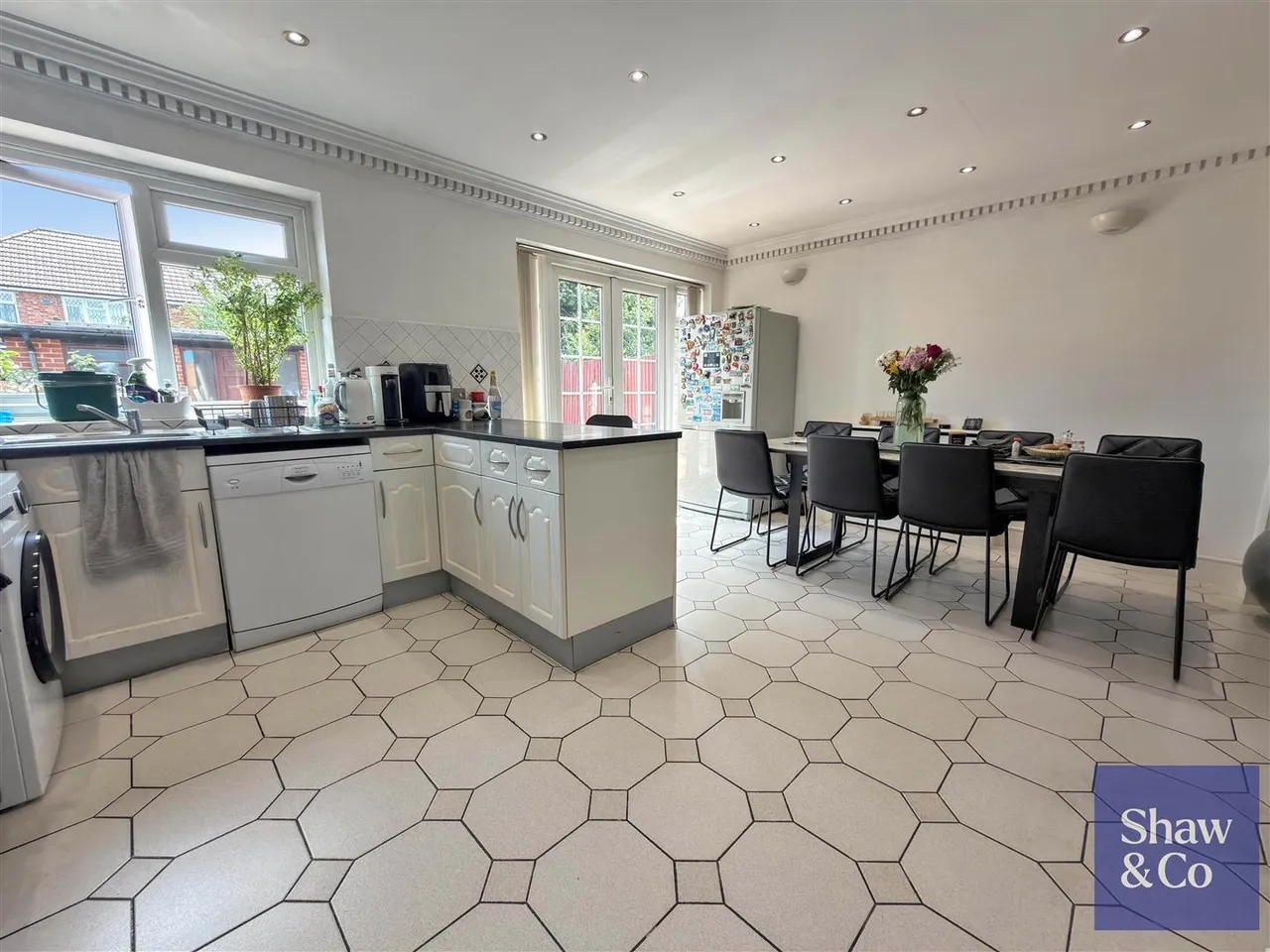 Victoria Avenue, Hounslow, photo 5