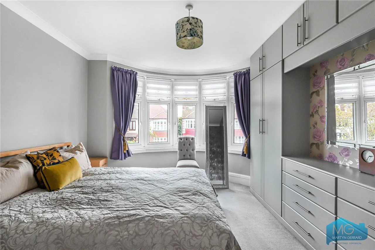 Huxley Place, London, N13, photo 11