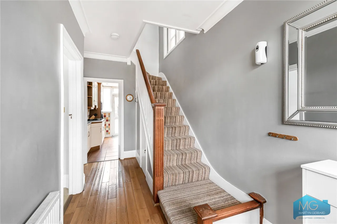 Huxley Place, London, N13, photo 9