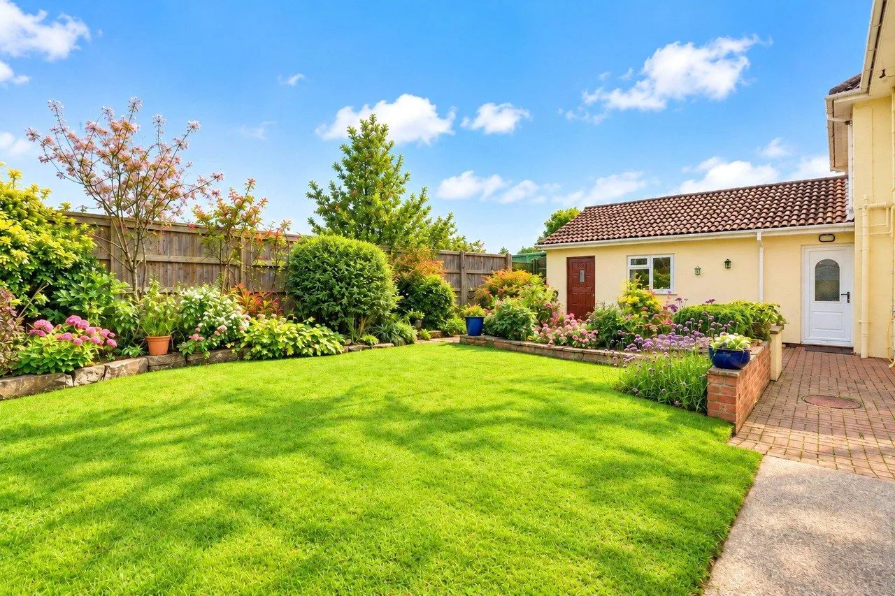Pottington Drive, Barnstaple, photo 10
