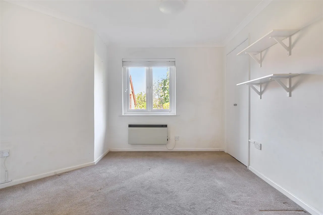 Hylton Road, Petersfield, GU32, photo 8