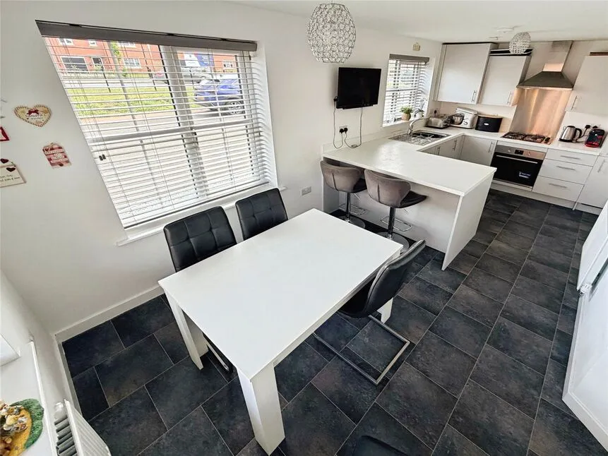 Davenport Close, Armthorpe, South Yorkshire, DN3, photo 6