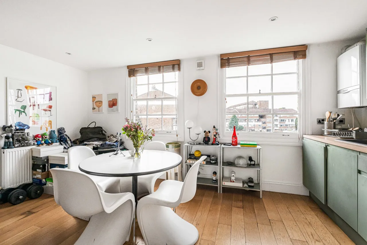 1 bed flat for sale, Broadway Market, London, E8