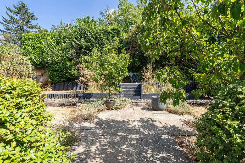 Downsview Gardens, Dorking, RH4, photo 7