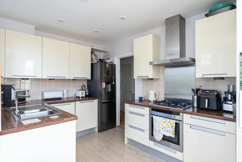 Downsview Gardens, Dorking, RH4, photo 6