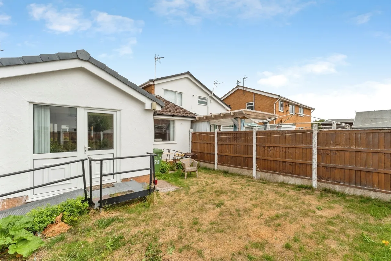 Laburnum Drive, Rhyl, LL18, photo 17