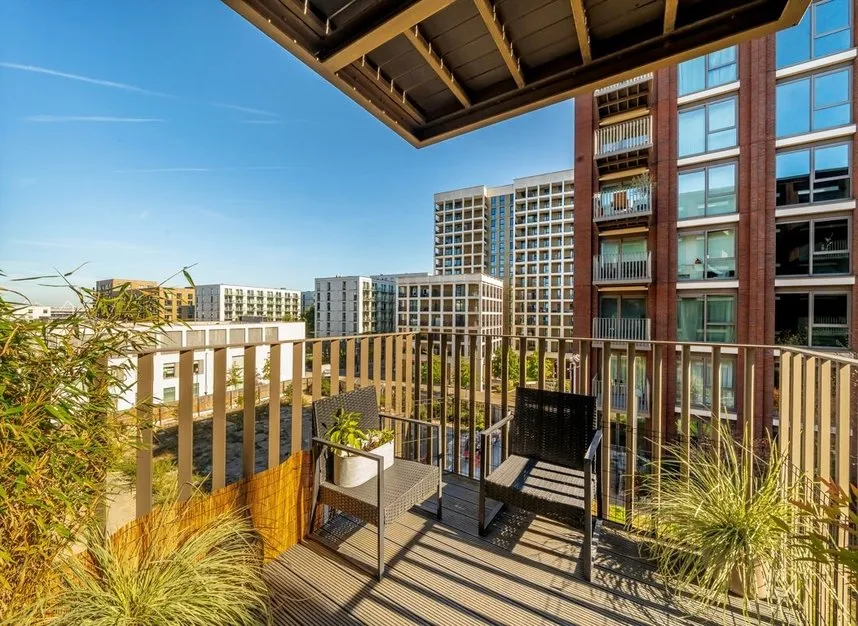 1 bed flat for sale, Shipwright Street, Royal Wharf, E16