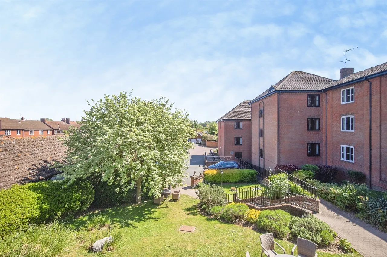 Suffolk Place, Woodbridge, photo 5