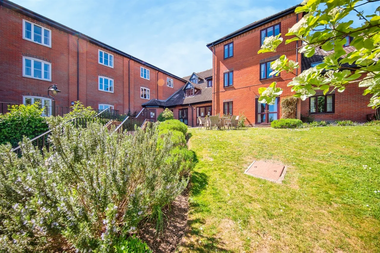 Suffolk Place, Woodbridge, photo 10