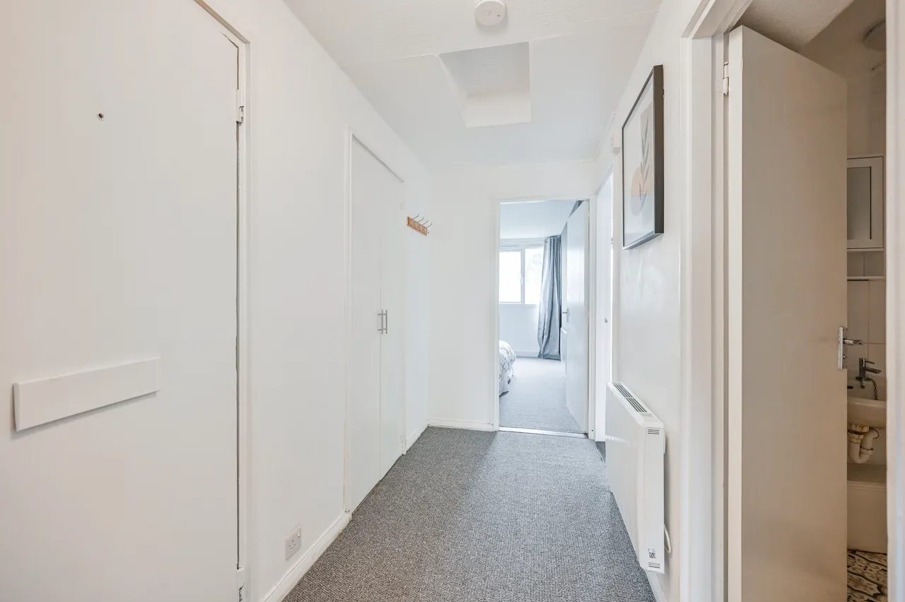 Flat 24, Ben Tillett House, Willow Walk, London, photo 11