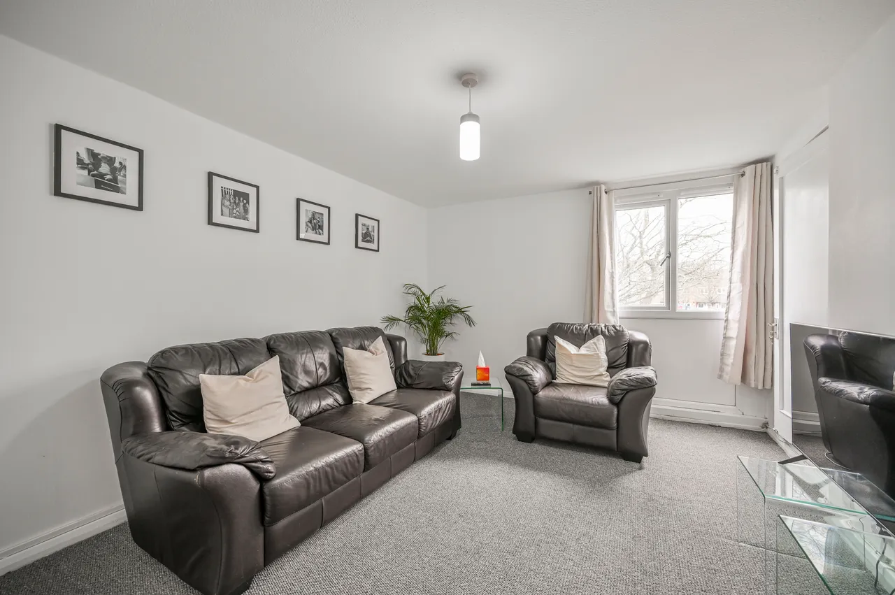 Flat 24, Ben Tillett House, Willow Walk, London, photo 6