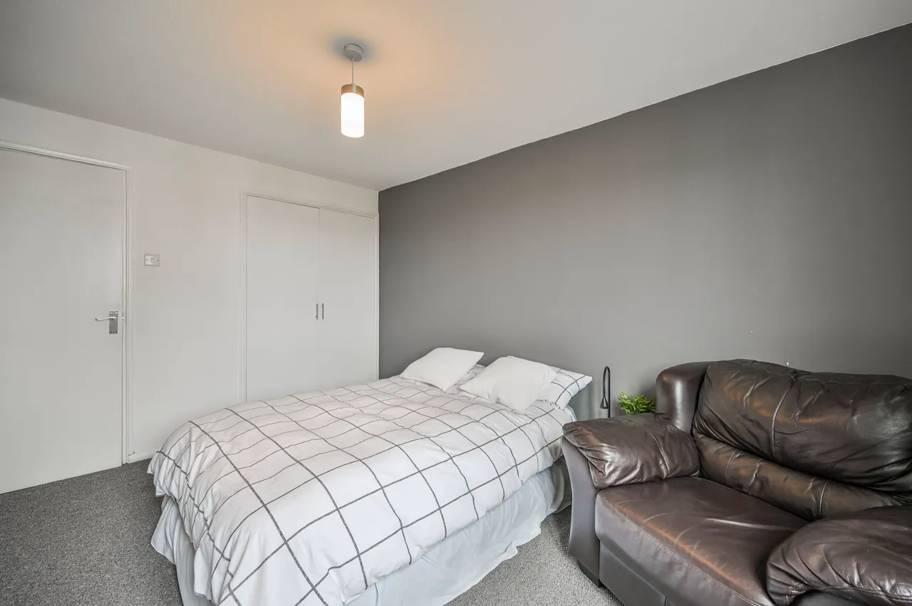 Flat 24, Ben Tillett House, Willow Walk, London, photo 2