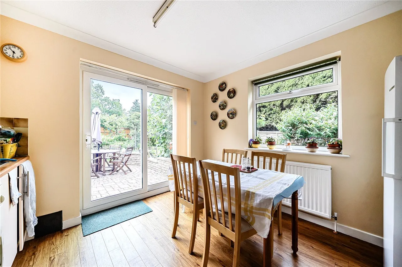 Trefoil Close, Hartley Wintney, Hook, Hampshire, RG27 8TS, photo 6