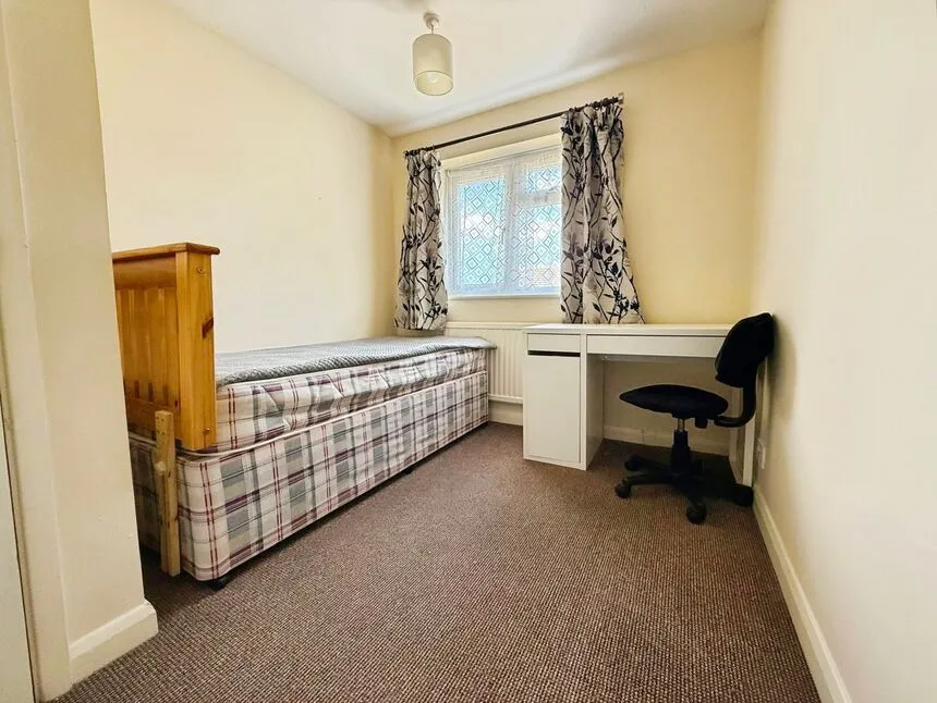 Bramshaw Road, Canterbury, Kent, CT2, photo 7