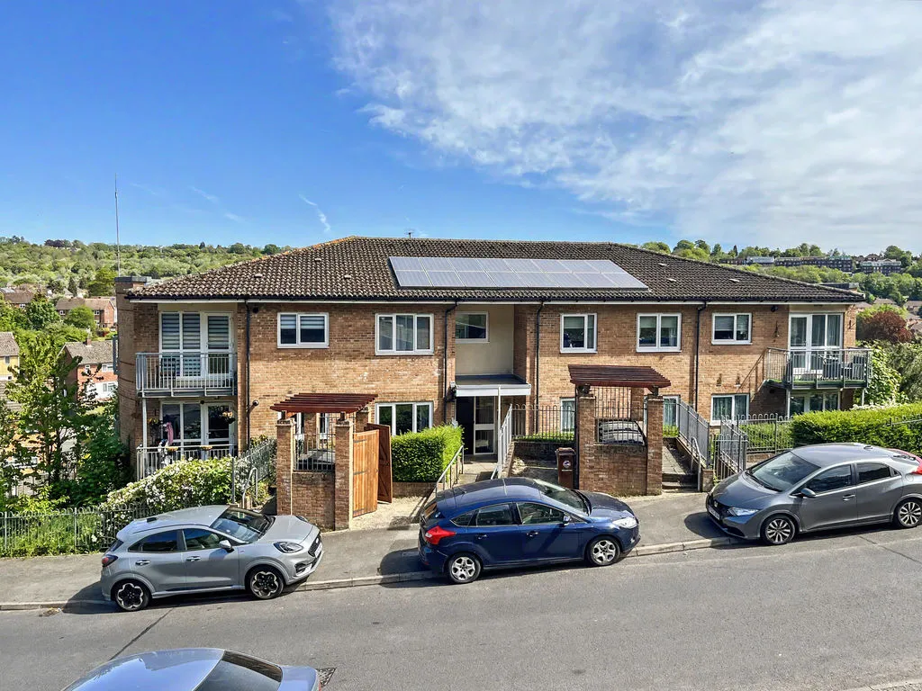 St Hughs Avenue, High Wycombe HP13 7TZ, photo 11