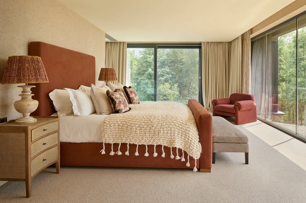 Swan Lake House, The Cotswolds, GL7, photo 5