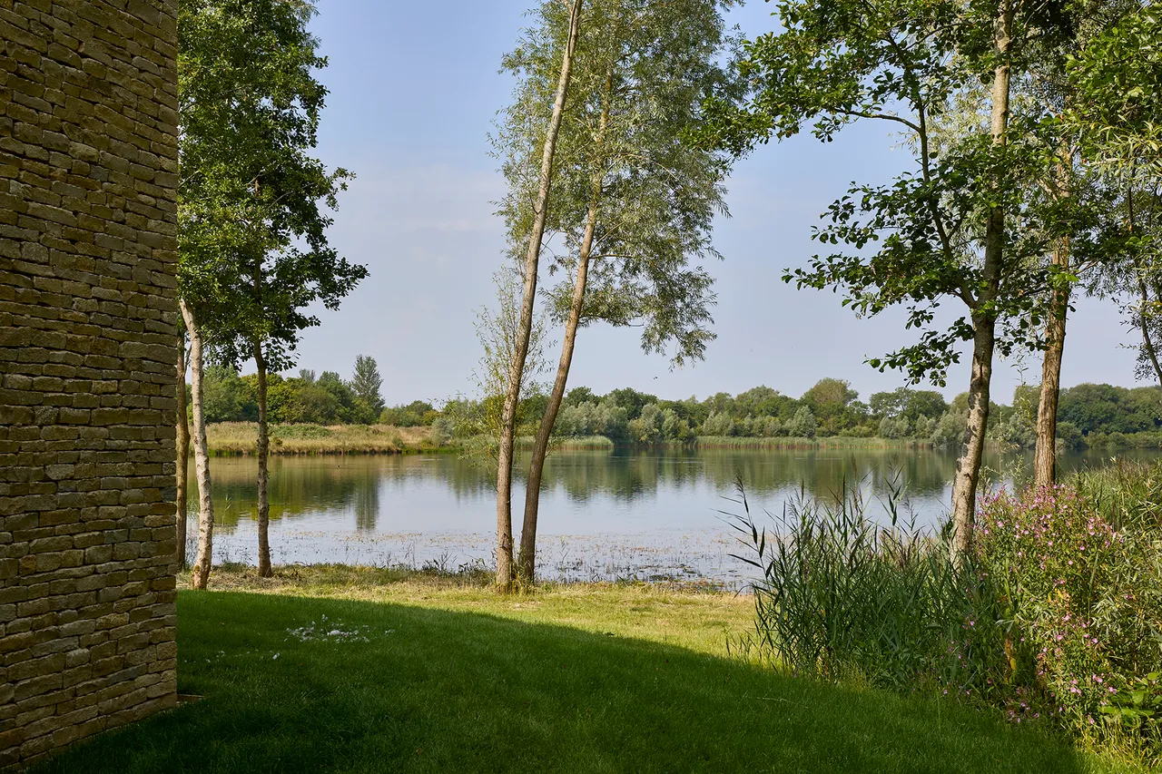Swan Lake House, The Cotswolds, GL7, photo 10