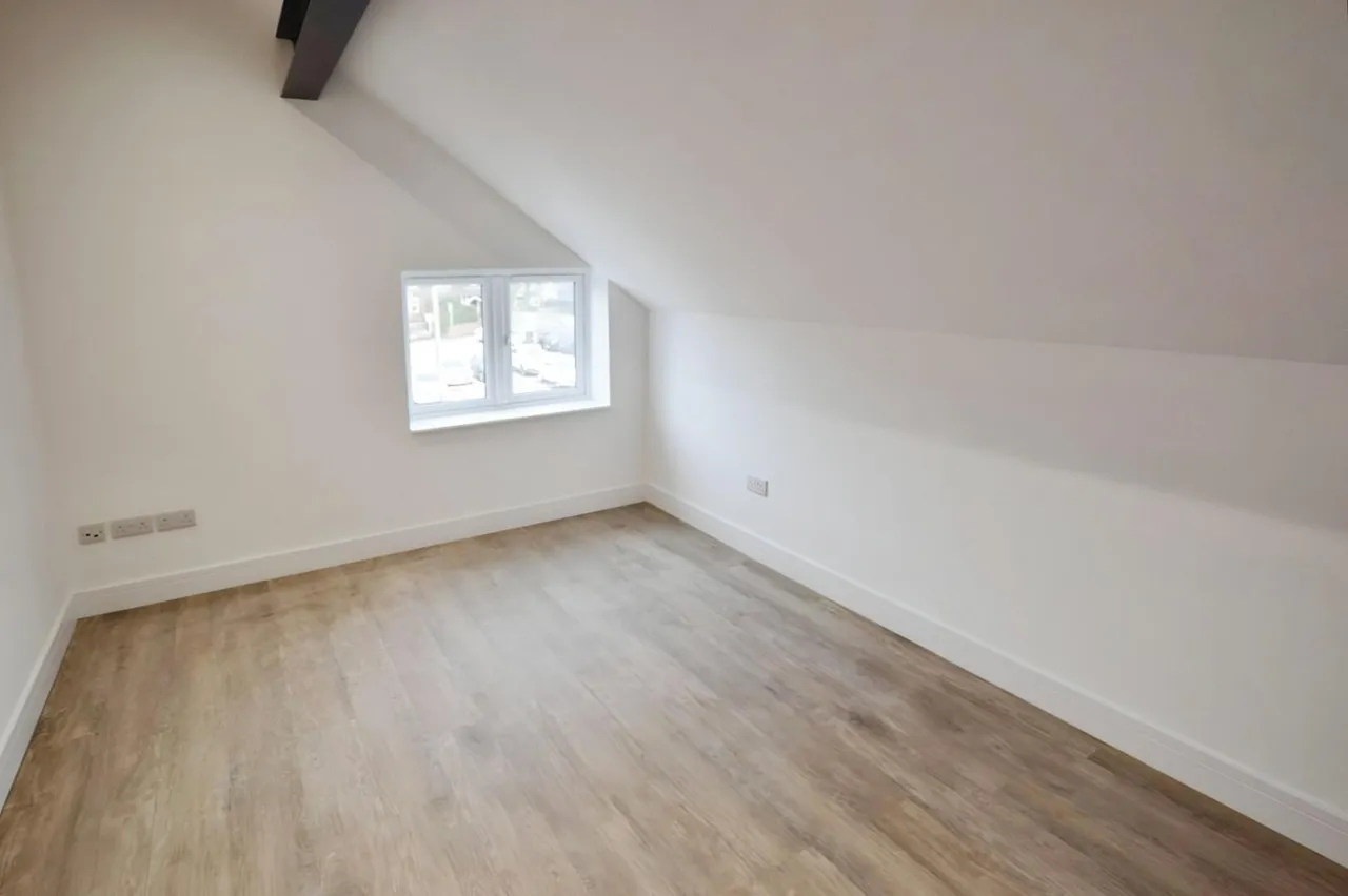 Bell Street, LE18, photo 3