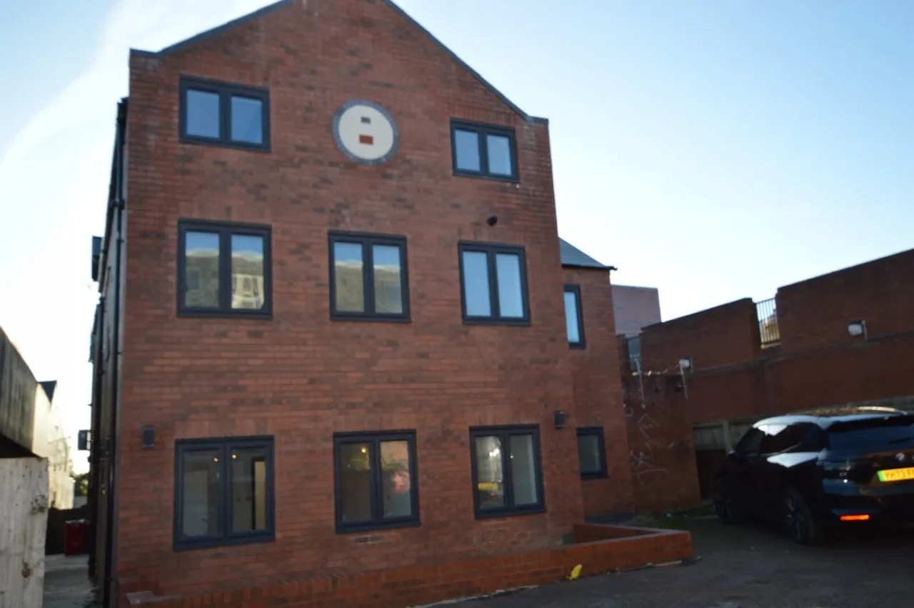 1 bed flat to rent, Bell Street, LE18