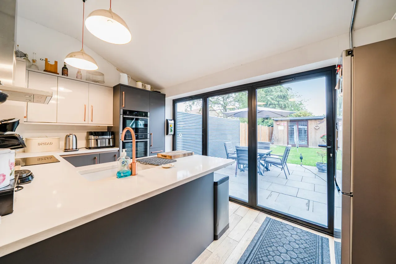 Northwood Road, Harefield, UB9, photo 4
