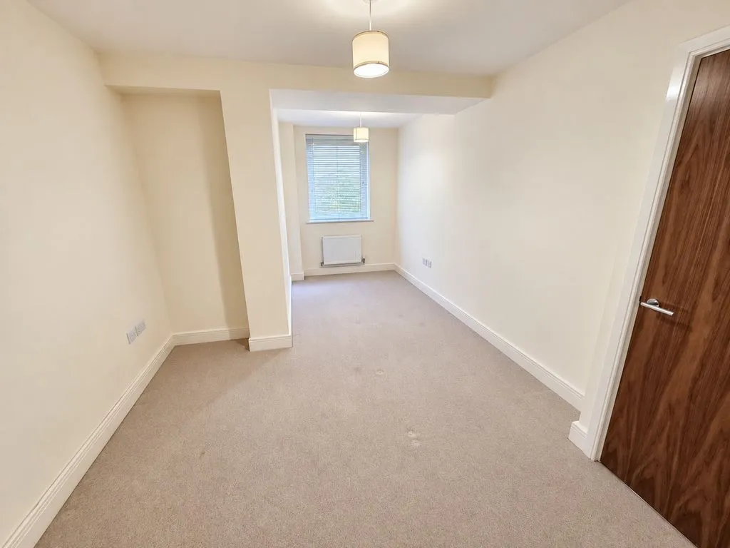 Marsh Road, Pinner, HA5, photo 5