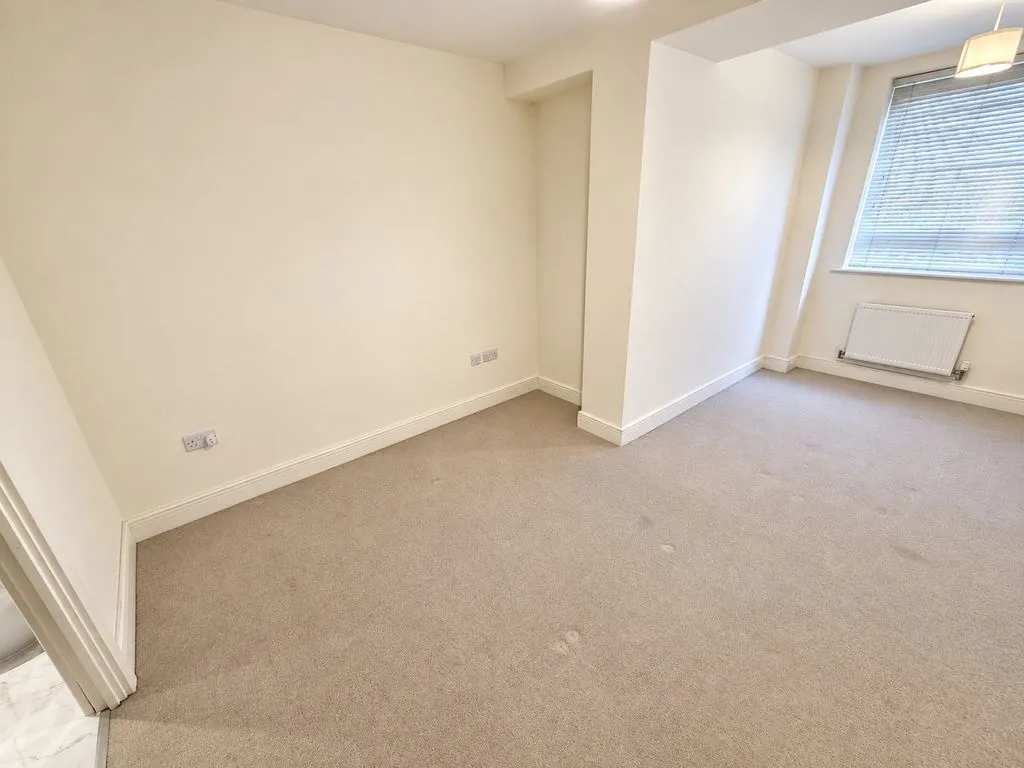 Marsh Road, Pinner, HA5, photo 6