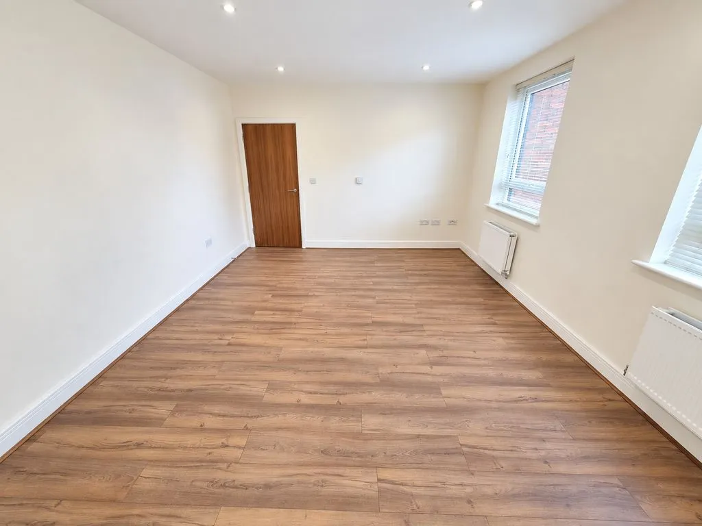Marsh Road, Pinner, HA5, photo 3
