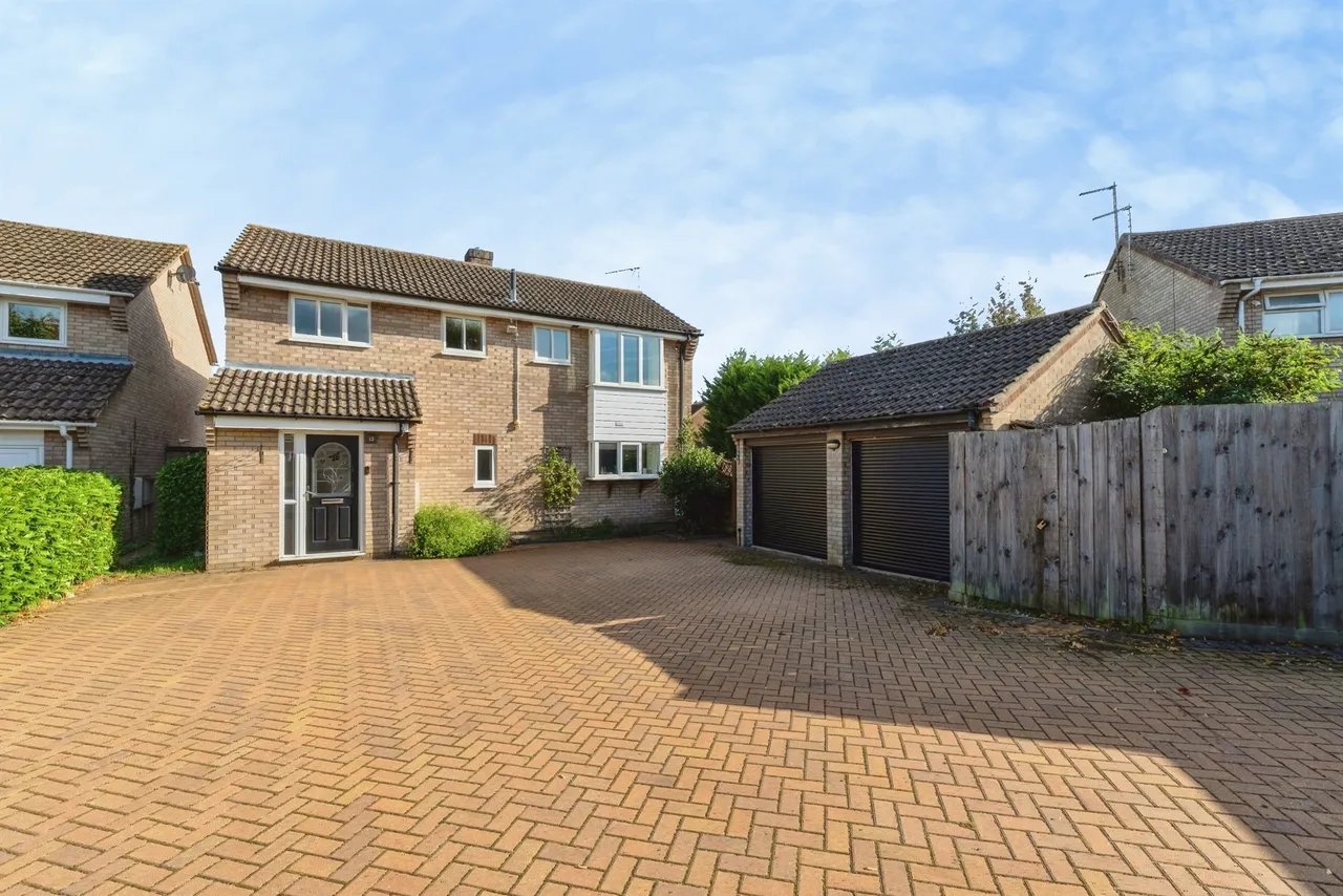 4 bed house for sale, Rosecroft Way, Thetford, IP24