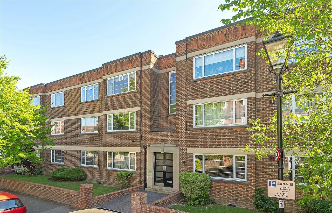 Bedford Road, London, W4, photo 3