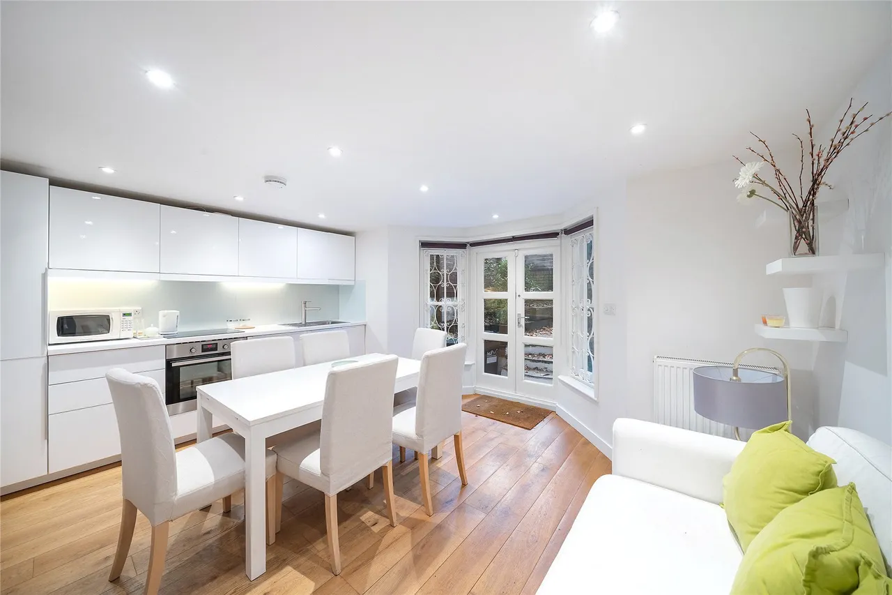 Stowe Road, Shepherds Bush, London, W12, photo 3