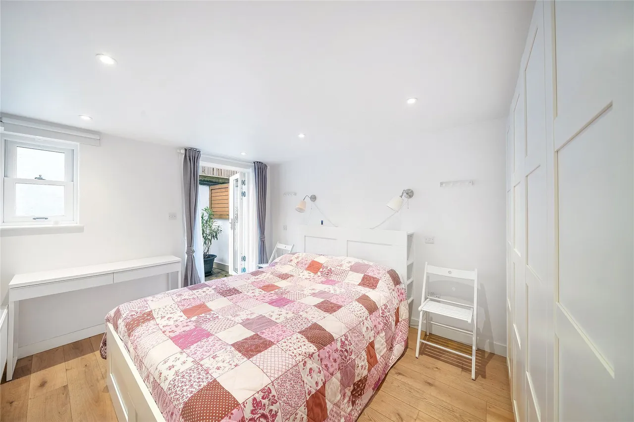 Stowe Road, Shepherds Bush, London, W12, photo 5
