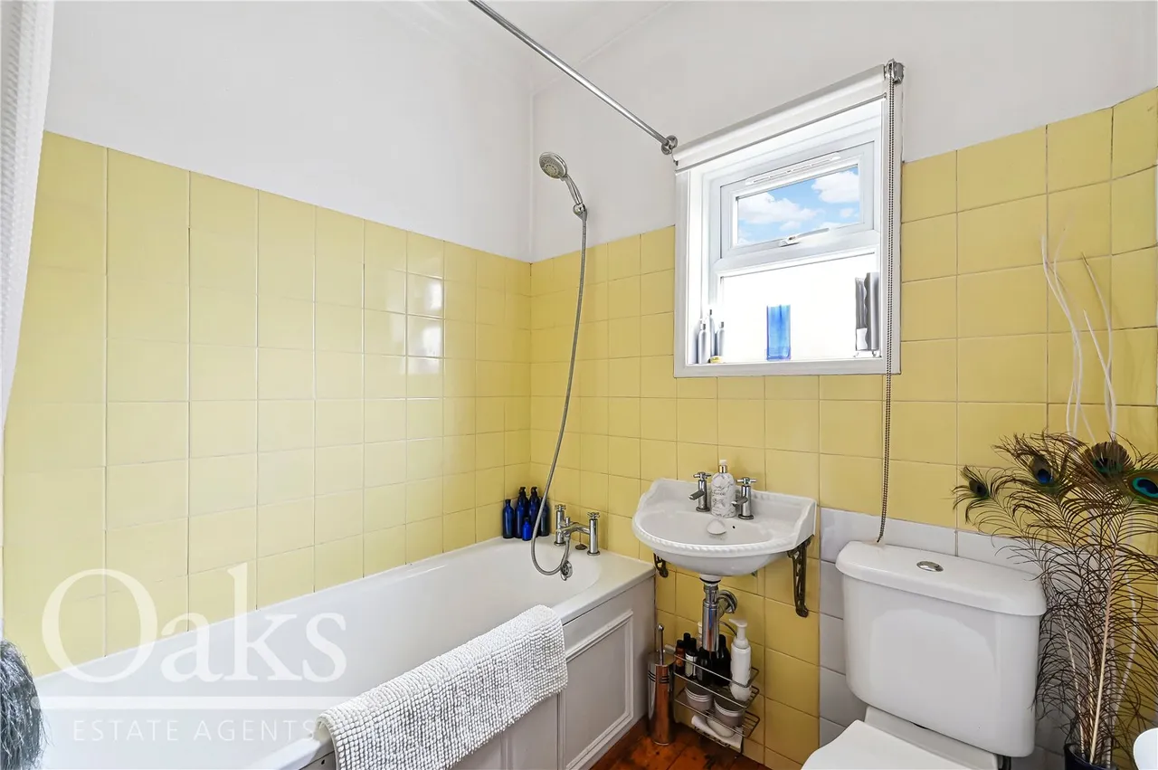 Manor Road, South Norwood, SE25, photo 12