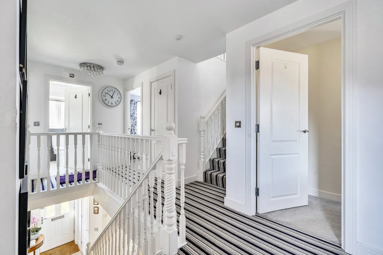 Cutforth Way, Romsey, SO51, photo 12