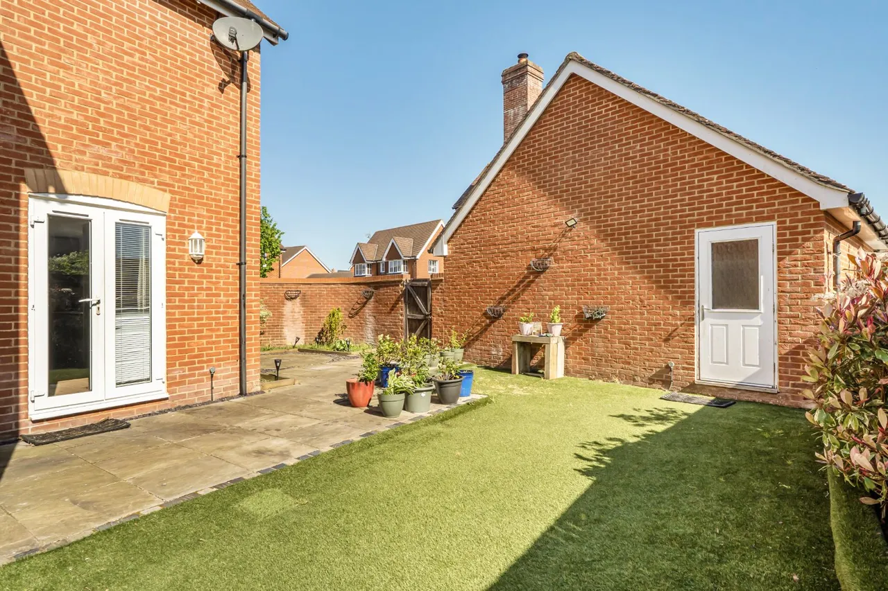 Cutforth Way, Romsey, SO51, photo 9