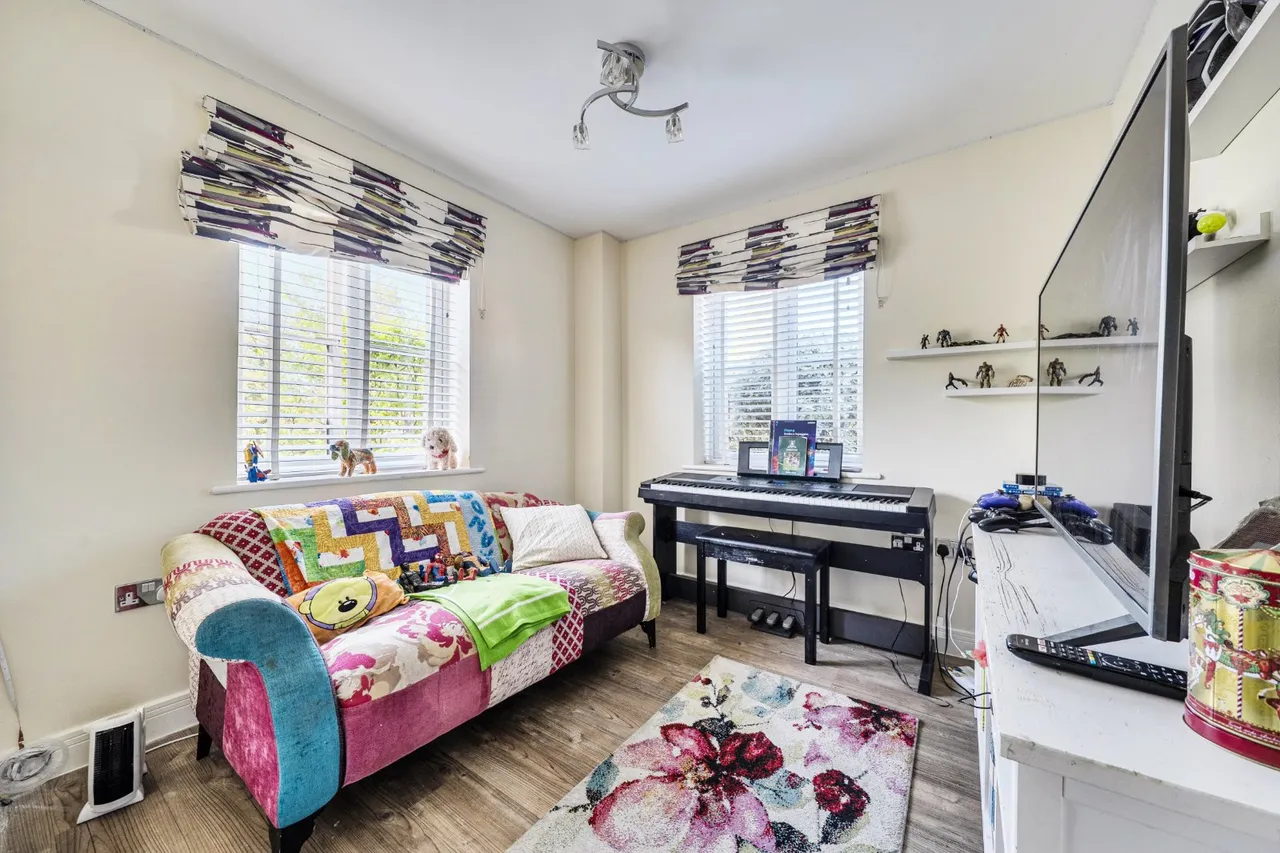 Cutforth Way, Romsey, SO51, photo 11