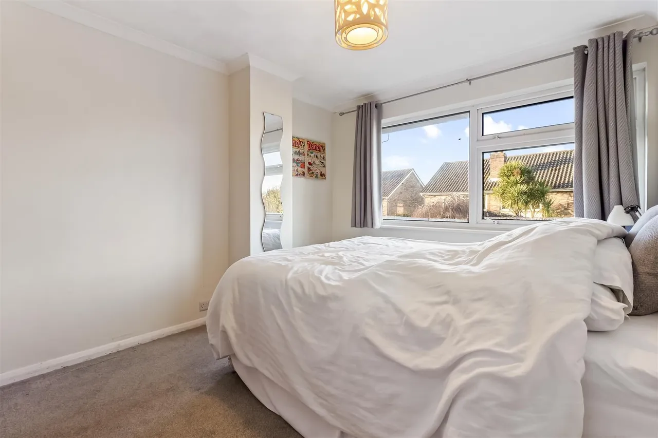 Somerset Close, Worthing, photo 9