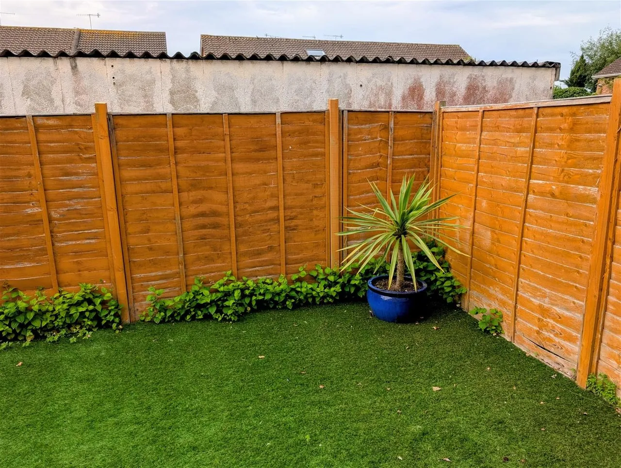 Somerset Close, Worthing, photo 21