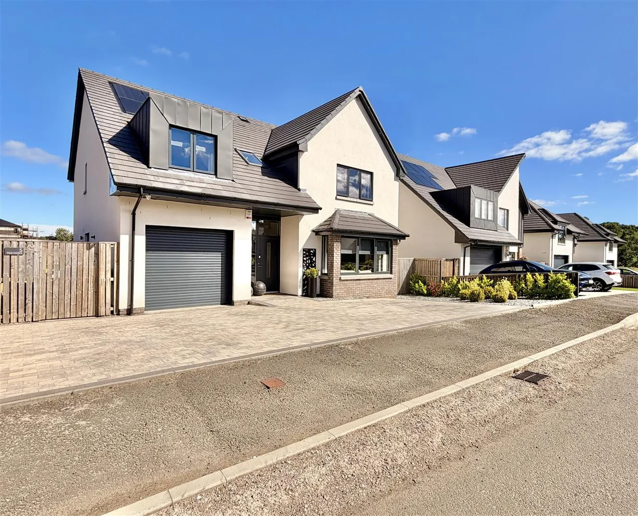 Clyde Gardens, Garrion Bridge, Garrion Bridge, ML9 2FS, photo 62