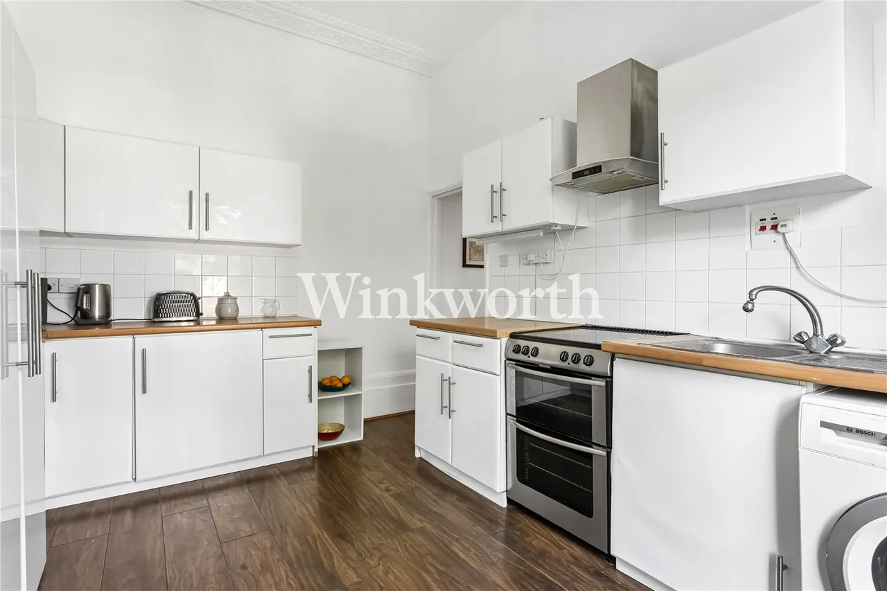 Endymion Road, London, N4, photo 10
