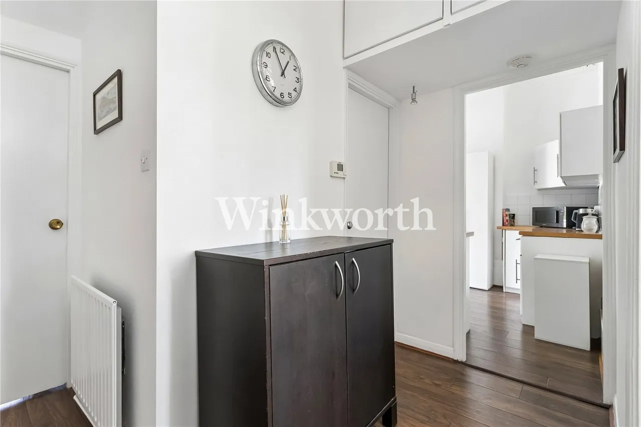 Endymion Road, London, N4, photo 12
