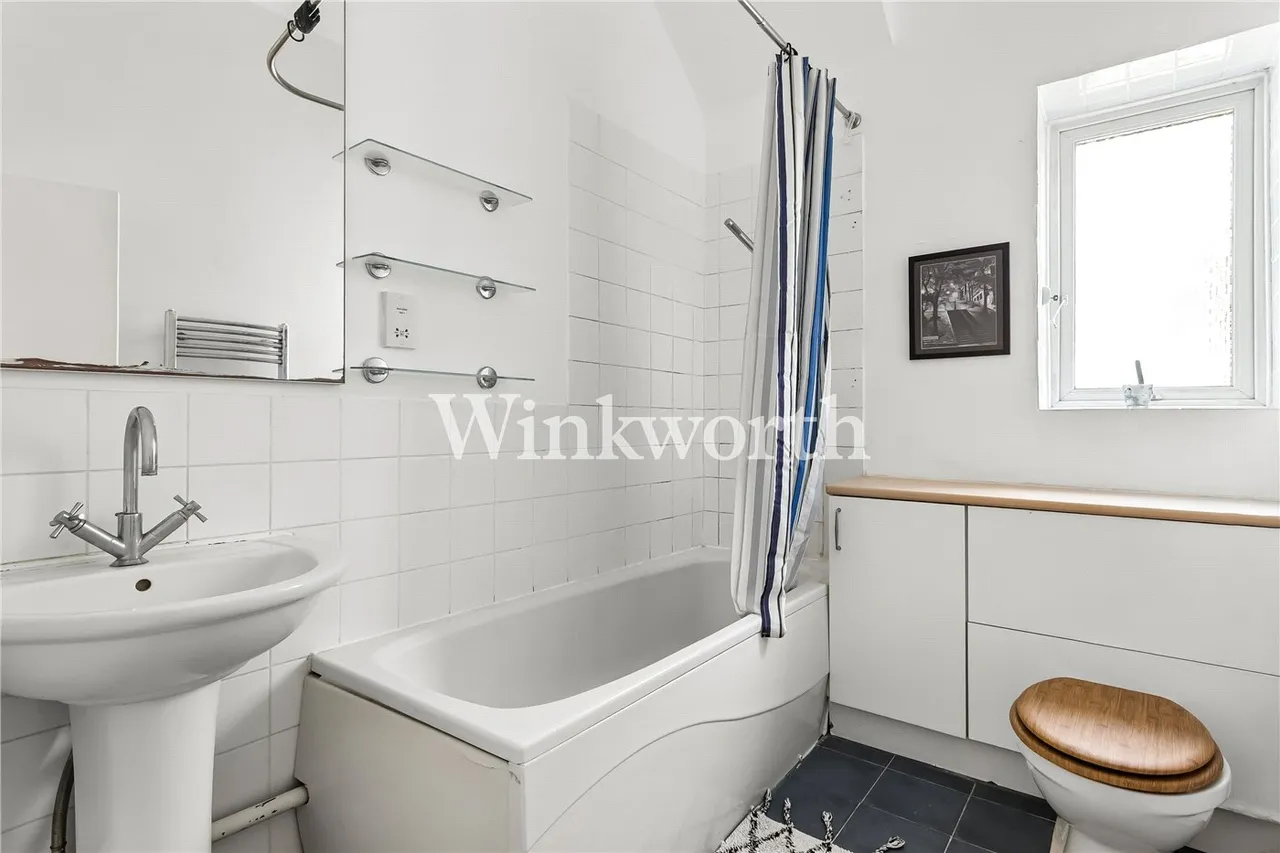 Endymion Road, London, N4, photo 11