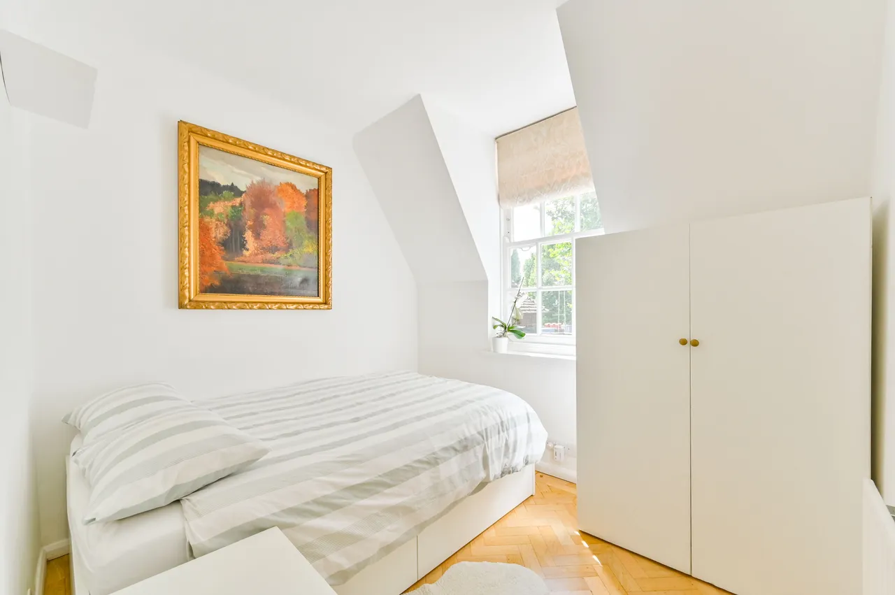 29 Ingelow House, Holland Street, London, photo 7