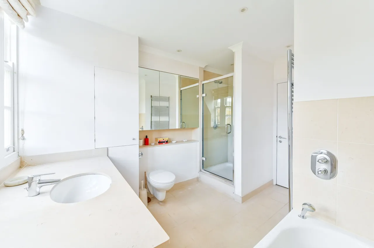 29 Ingelow House, Holland Street, London, photo 5