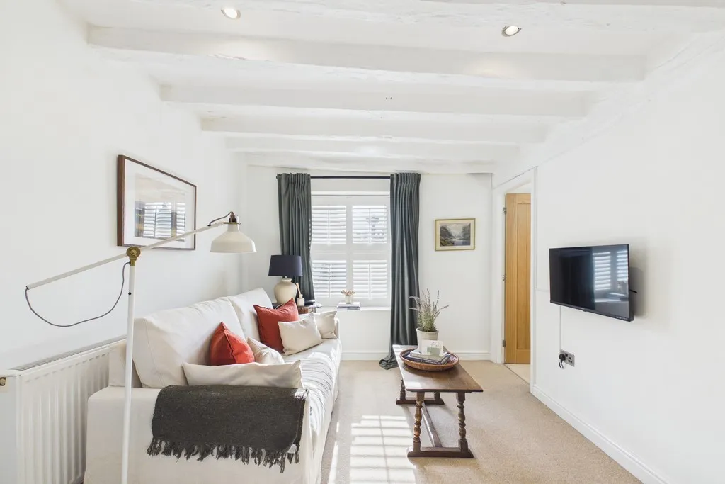 1 bed flat for sale, Galloway House, Yard, LA9