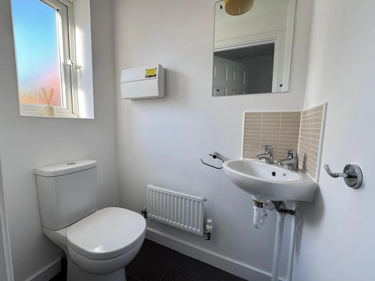 Adkins Close, Burton-On-Trent, DE14, photo 5