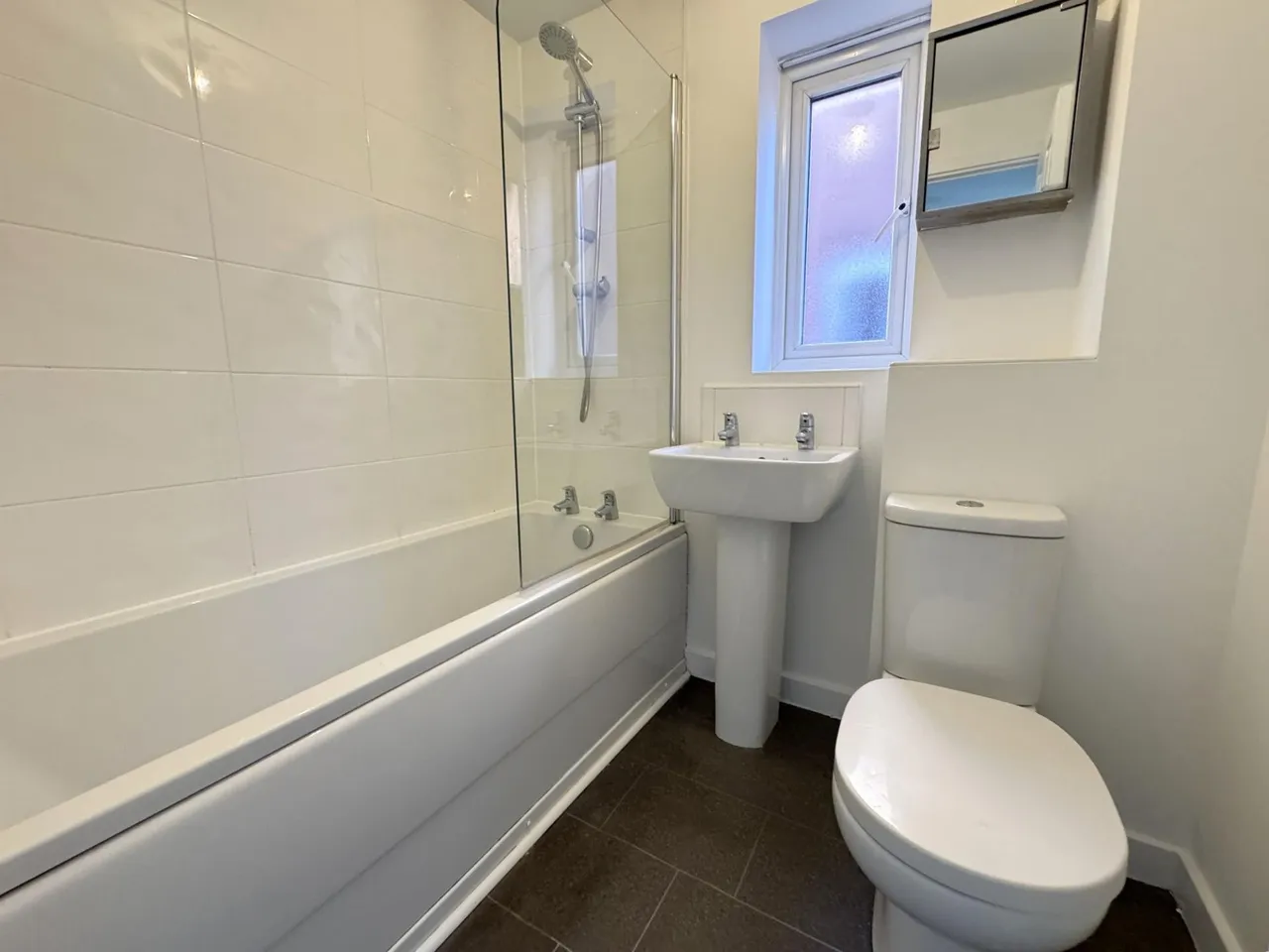 Adkins Close, Burton-On-Trent, DE14, photo 11